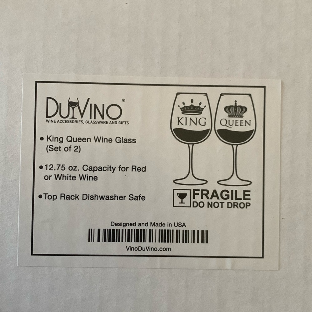 New in box King & Queen wine glasses